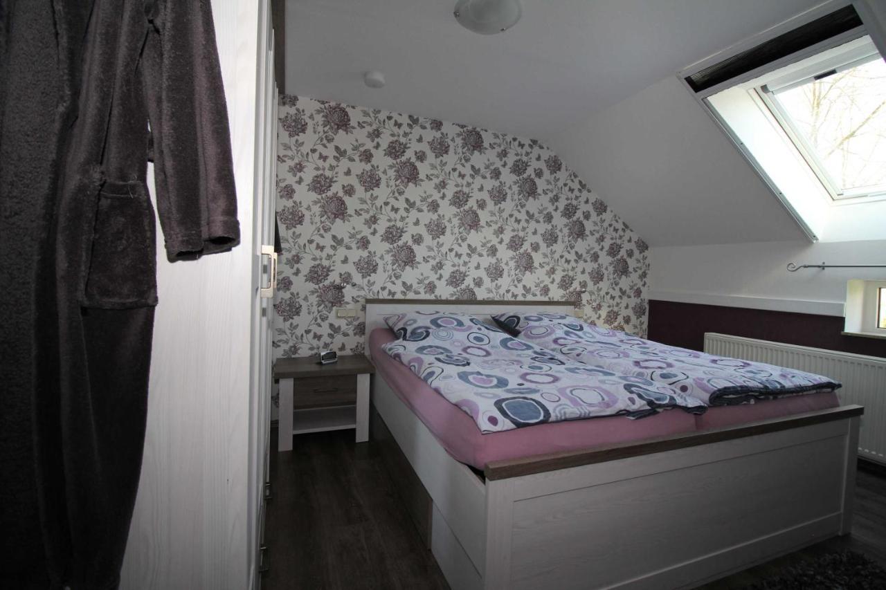 Ferienwohnung Im Gulfhof, 65269 Moormerland ภายนอก รูปภาพ